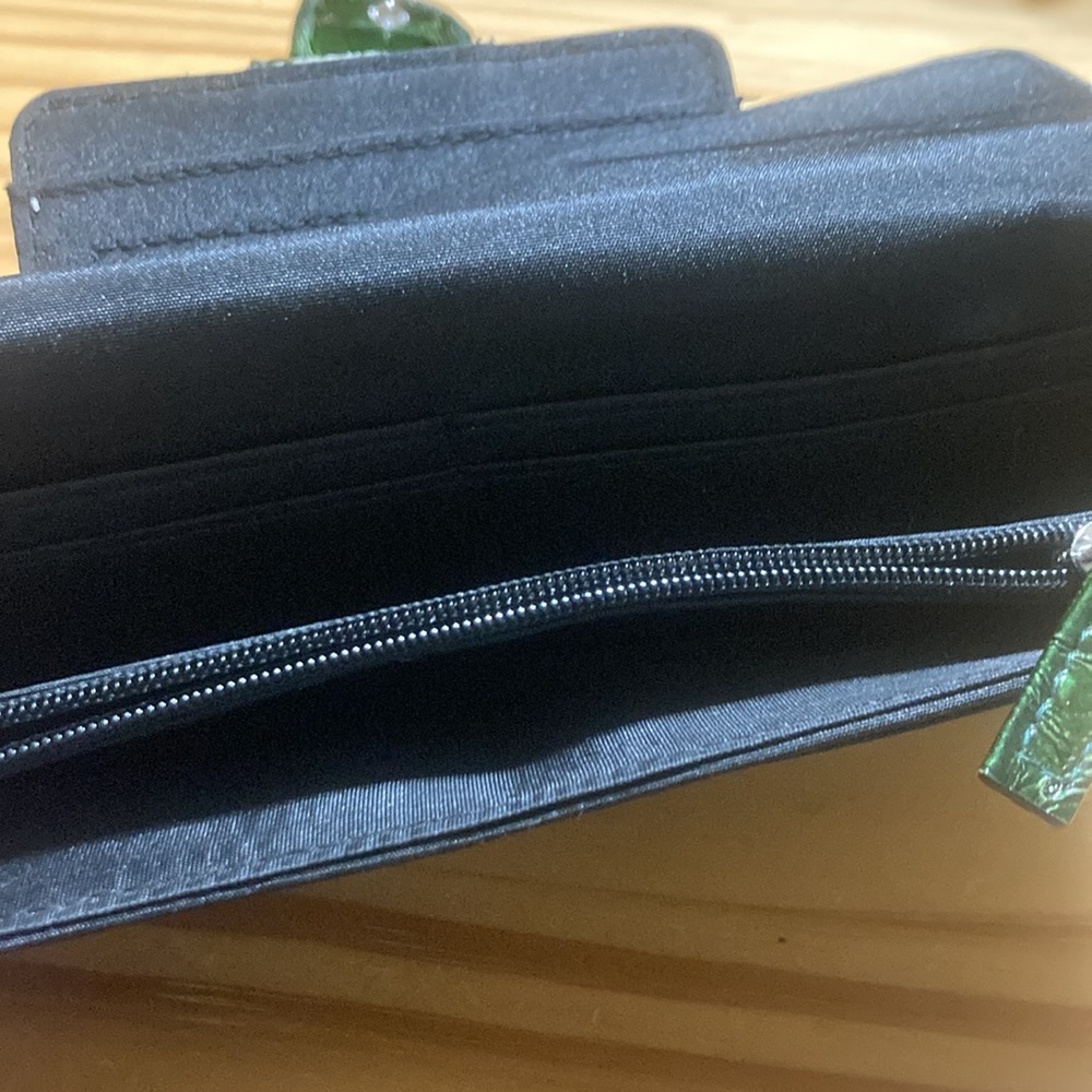 ❤️ Faux Croc Skin Wallet - Picture 4 of 6